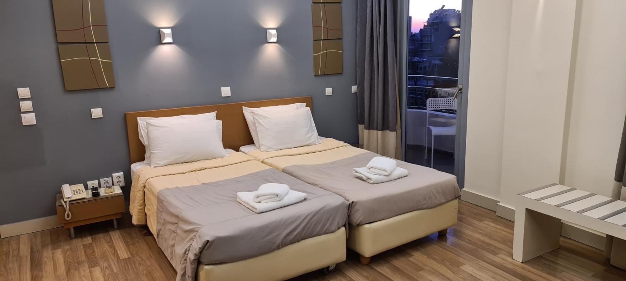 Ariston 3*