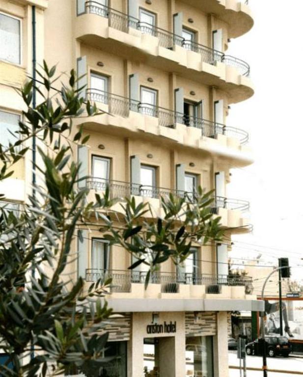 Ariston 3*