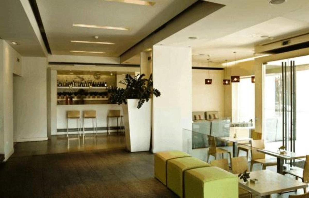 Ariston Hotel 3*